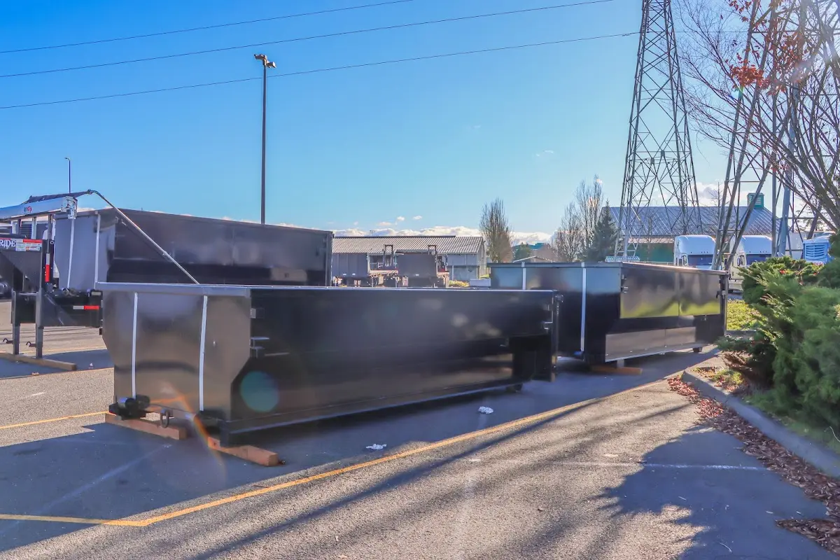 Professional dumpster rental and junk removal service in Makaha